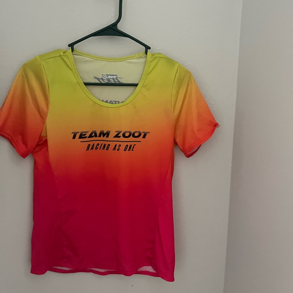 Zoot Vibrant Yellow and Pink Gradient Tee